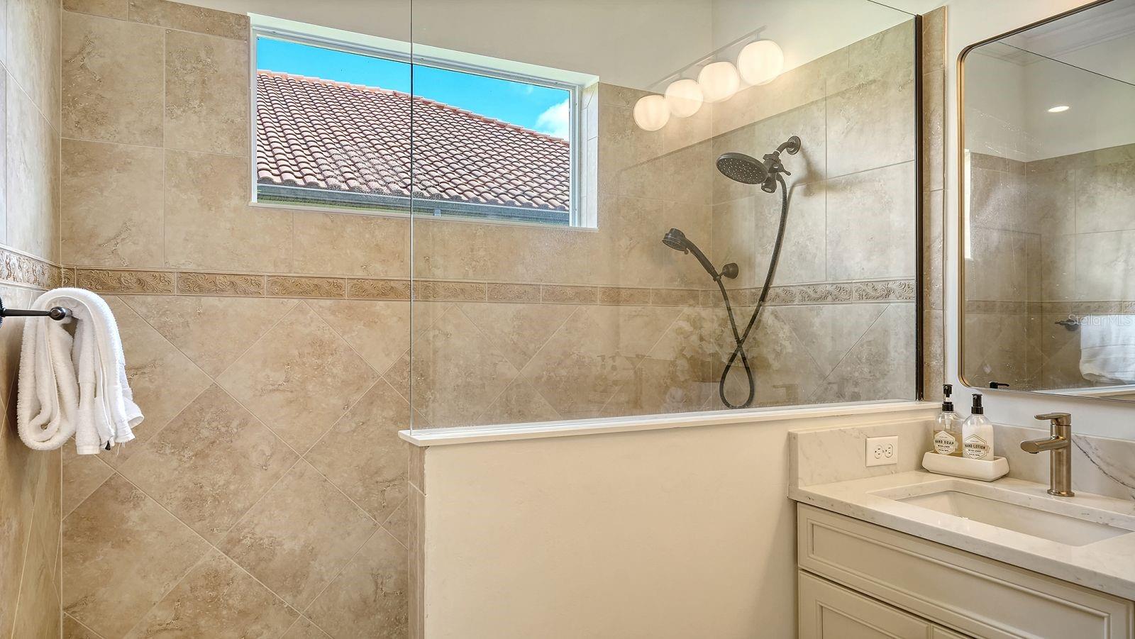 14614 NEWTONMORE LN — photo 25