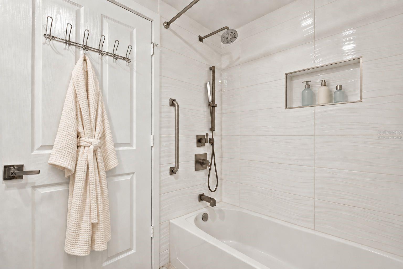 4993 BACOPA LN S #304 — photo 28
