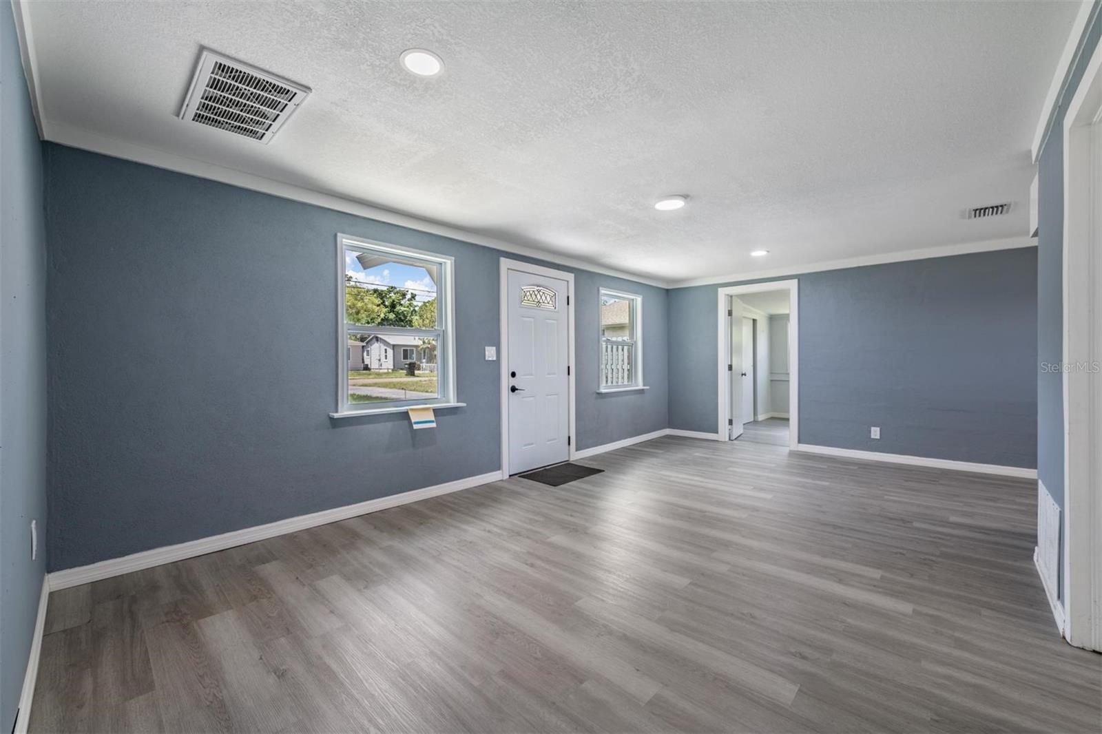 636 STREMMA RD — photo 2