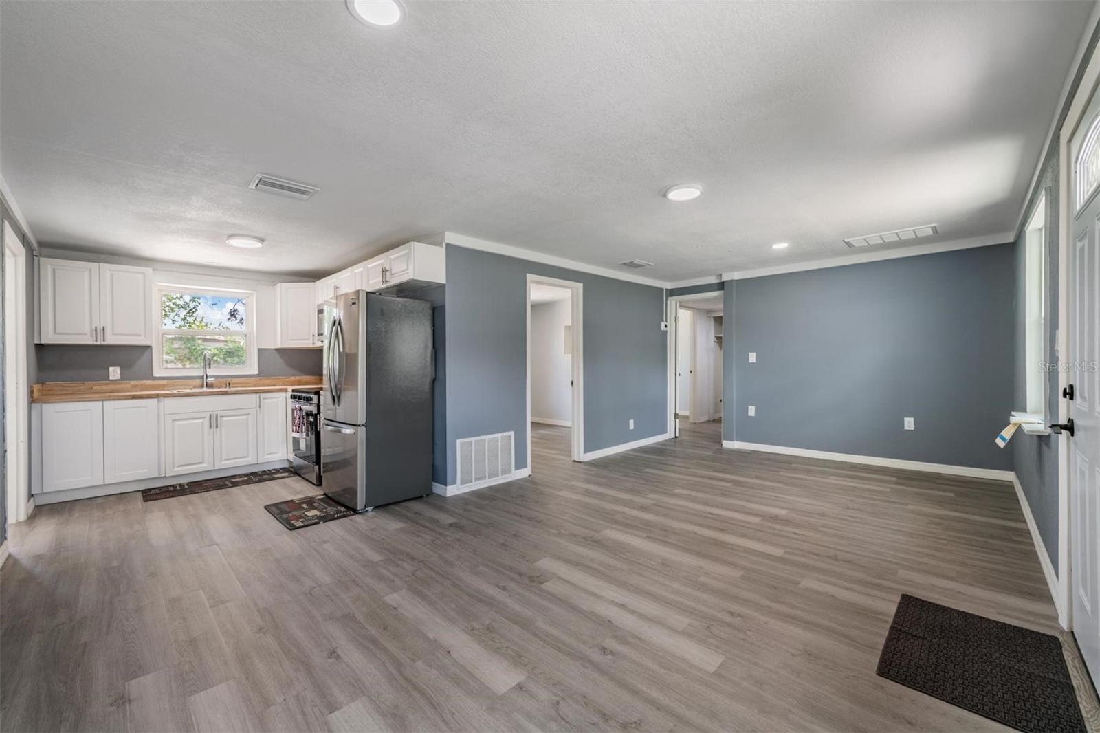 636 STREMMA RD — photo 15