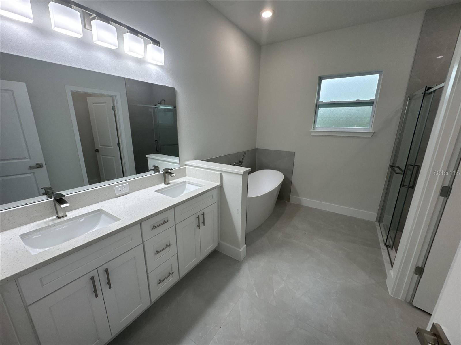 2231 VANCOUVER LN — photo 12