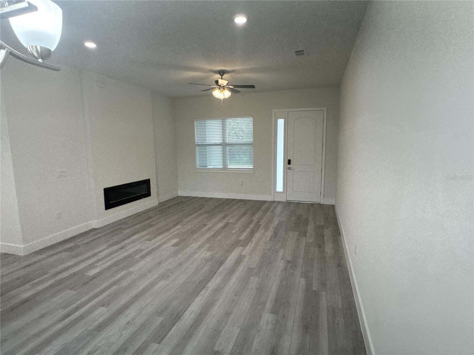 2231 VANCOUVER LN — photo 5