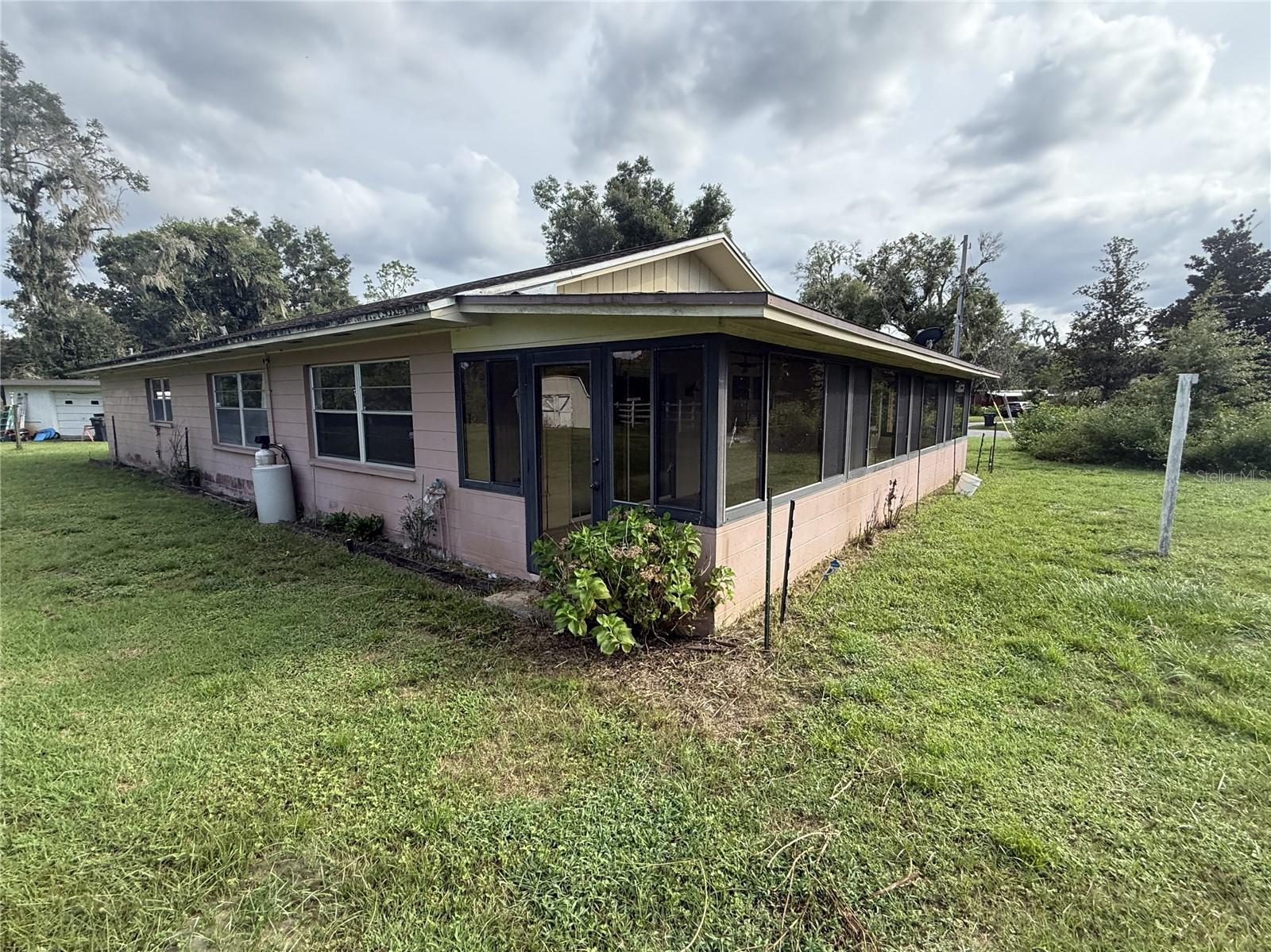 2906 OAK CREST DR — photo 23