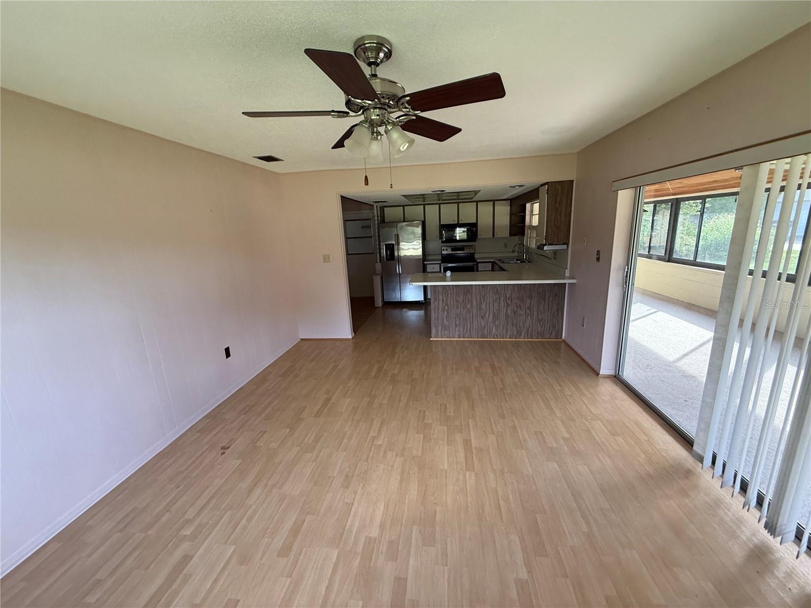 2906 OAK CREST DR — photo 8