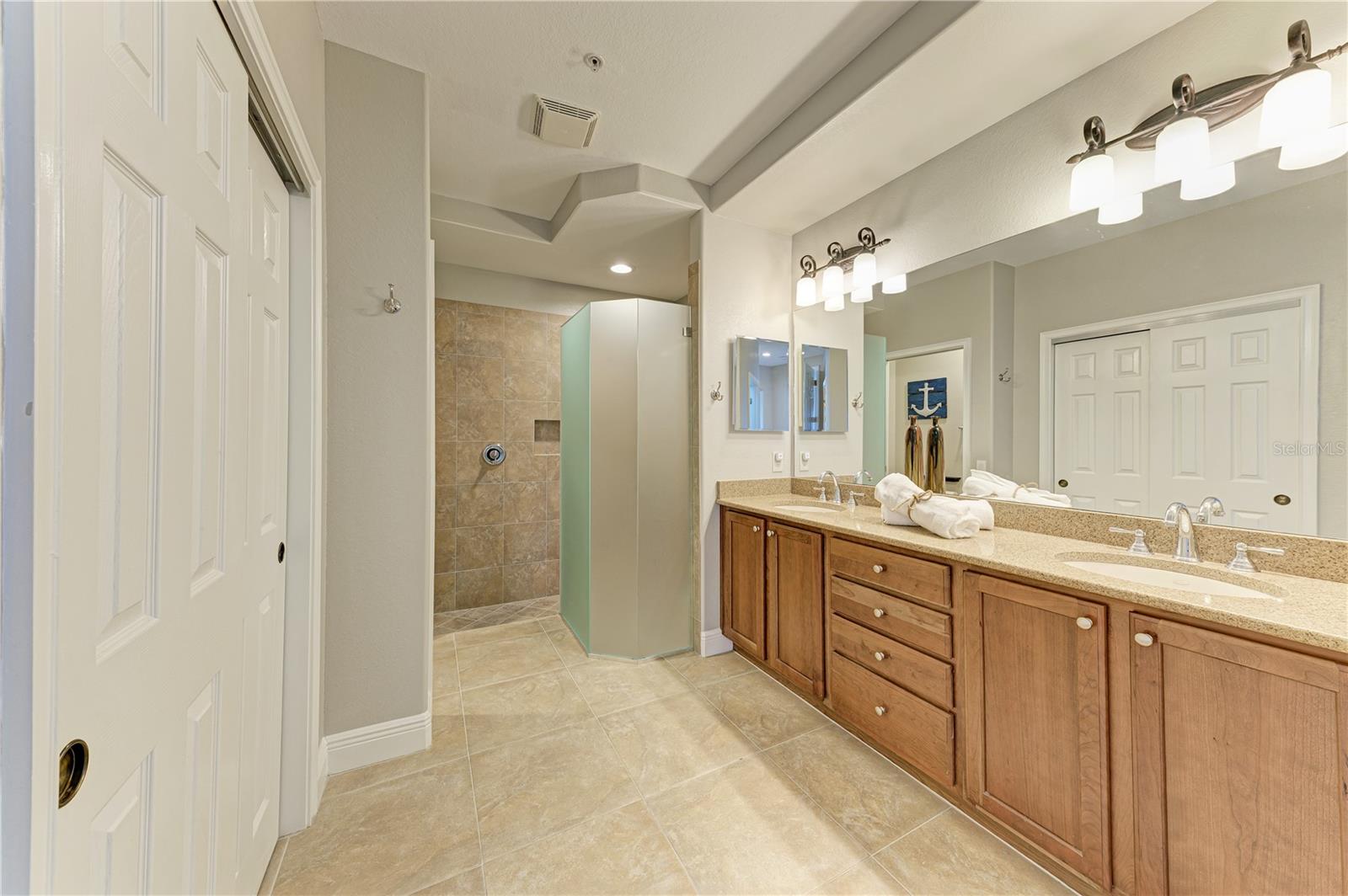 1121 RIVERSCAPE ST #1121 — photo 10