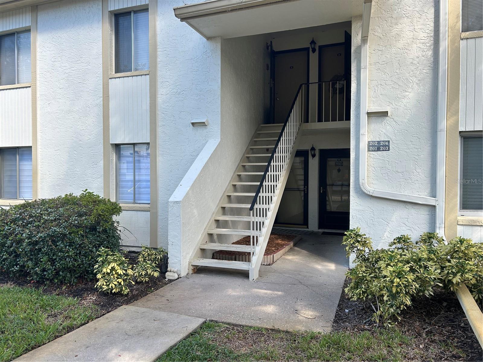 201 PALMETTO CT #201 — photo 2