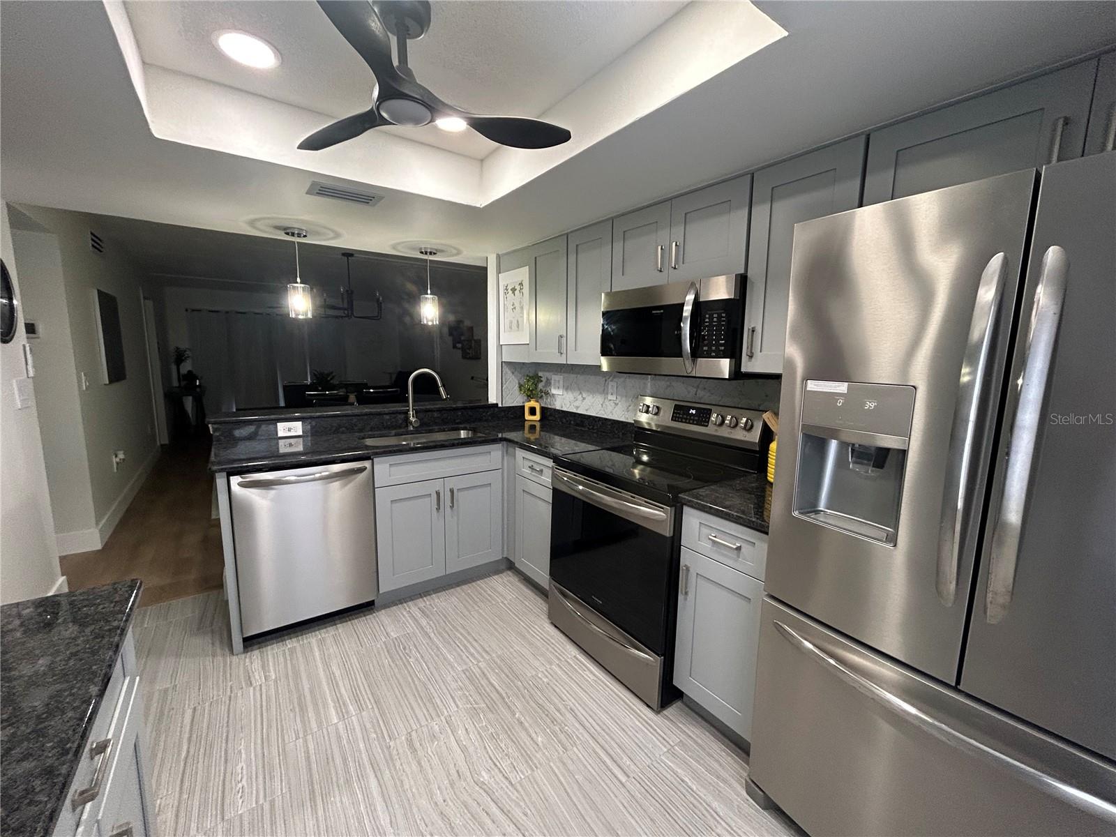 201 PALMETTO CT #201 — photo 9