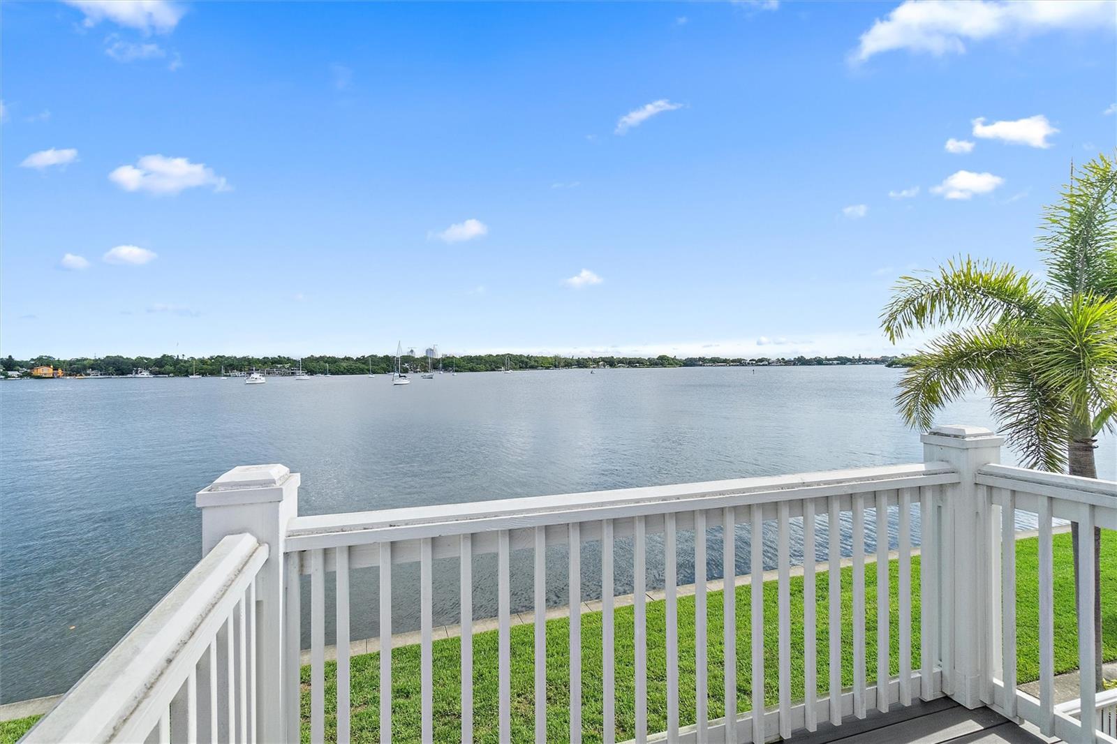 165 POMPANO DR SE — photo 17
