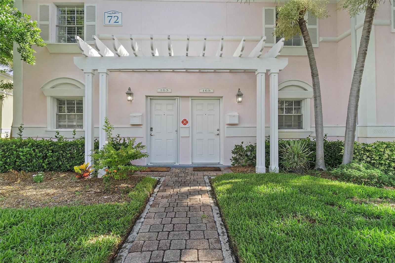 165 POMPANO DR SE — photo 2