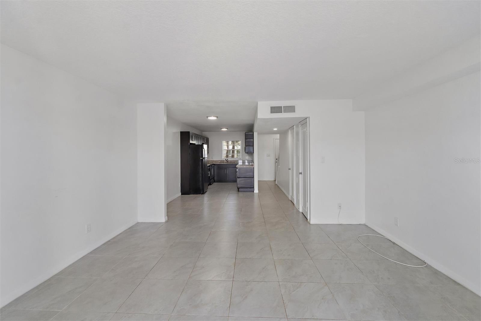 165 POMPANO DR SE — photo 12