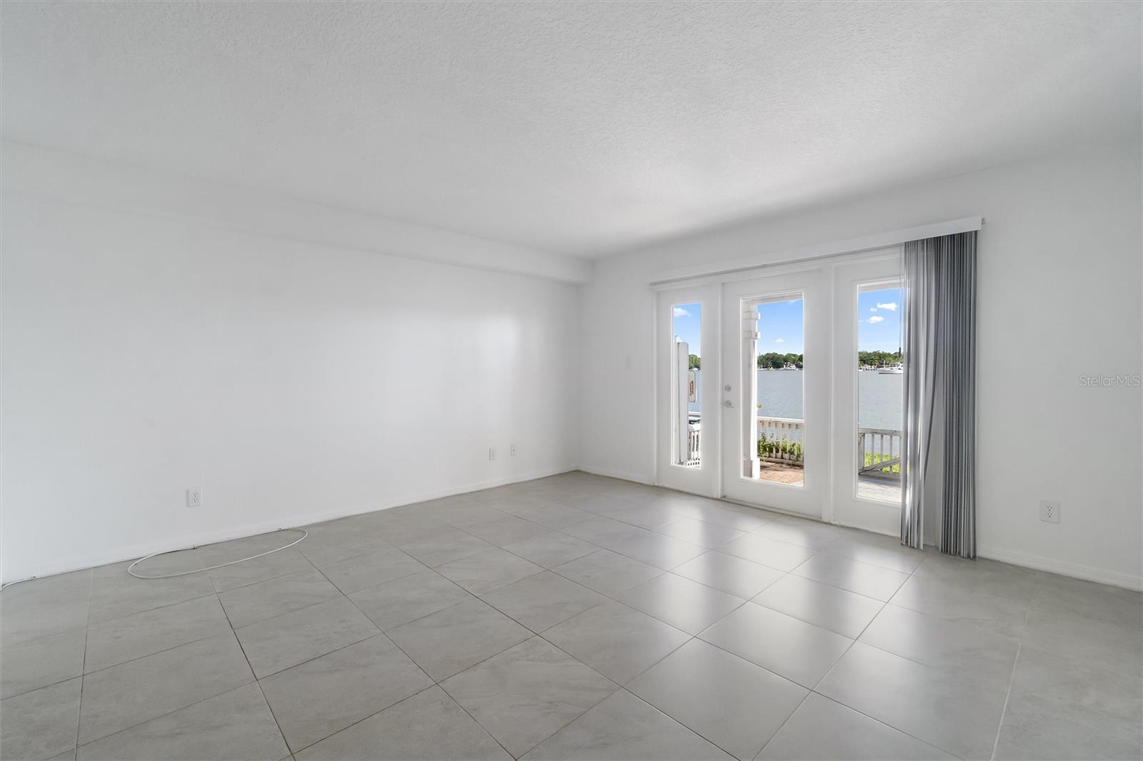 165 POMPANO DR SE — photo 6