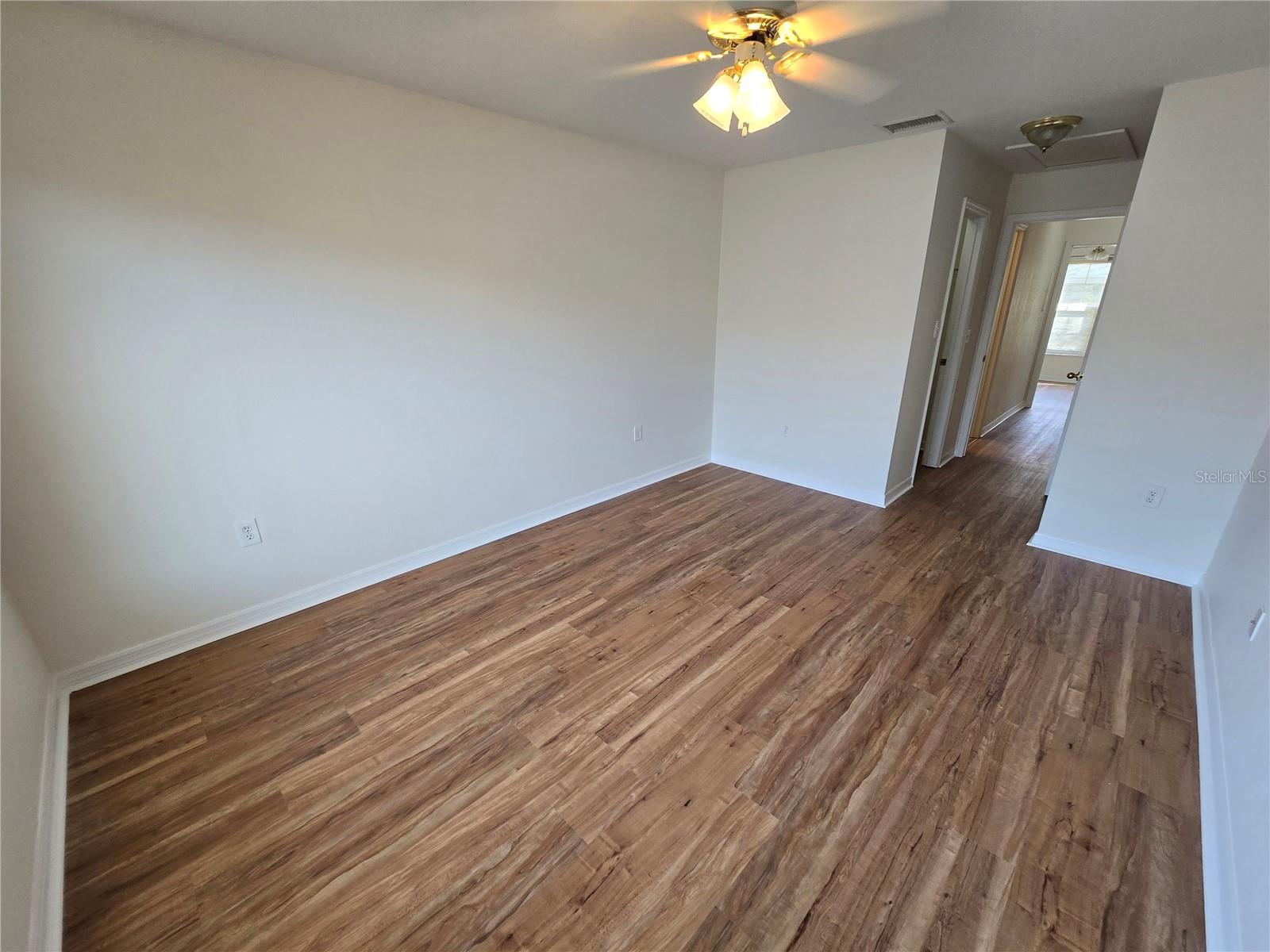 2919 WESTMORELAND CT — photo 12