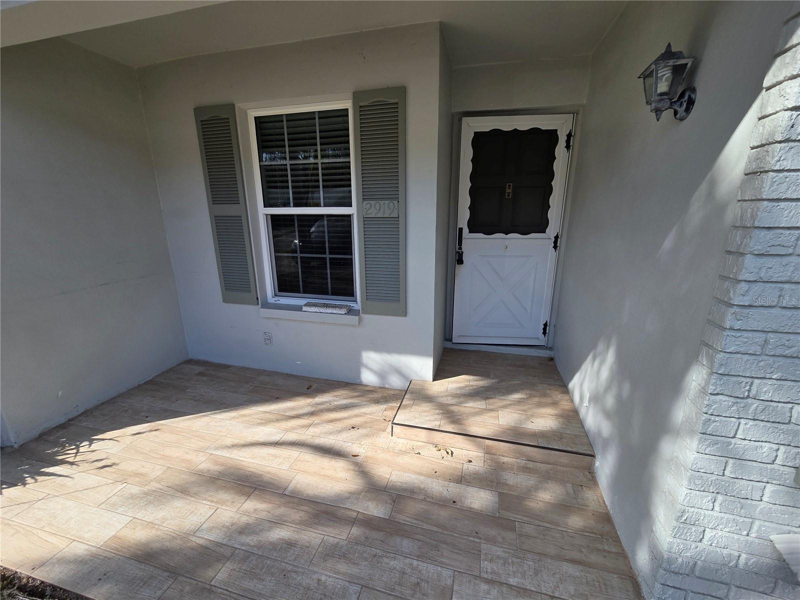 2919 WESTMORELAND CT — photo 2