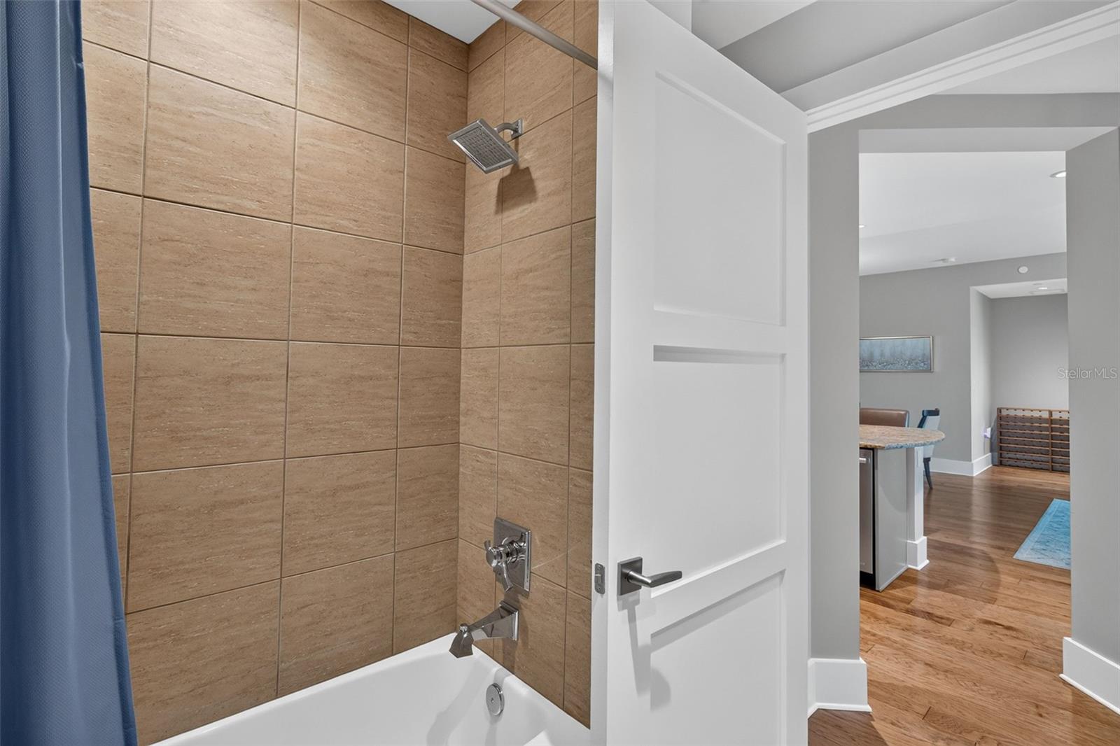 200 MAIN ST #202 — photo 31