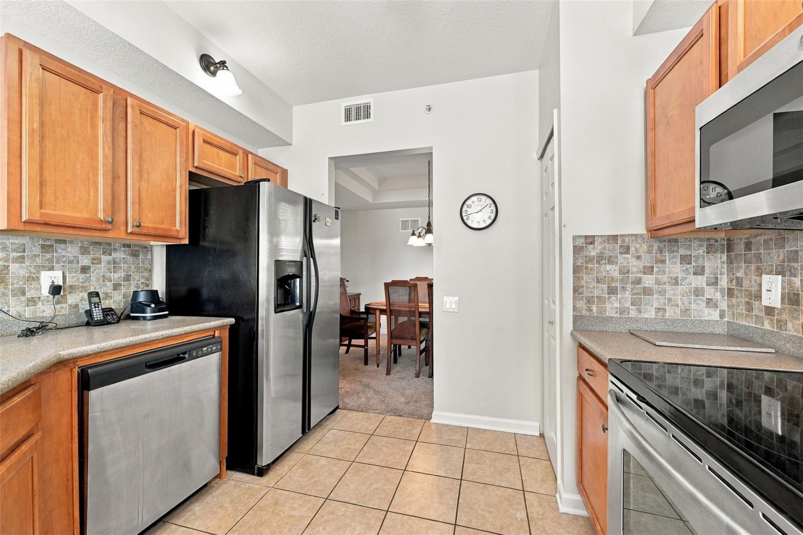 802 LANTERN WAY #101 — photo 15