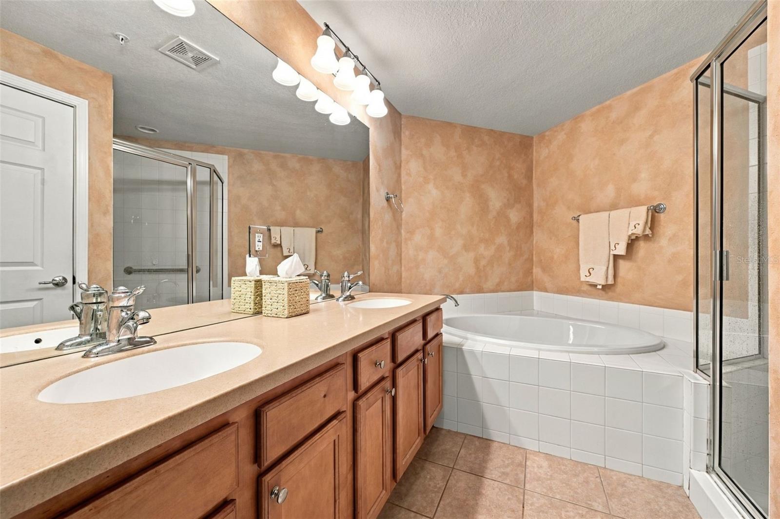 802 LANTERN WAY #101 — photo 21