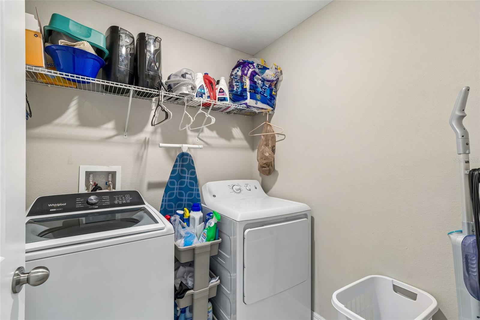 6108 SPRING CRAYFISH AVE — photo 27