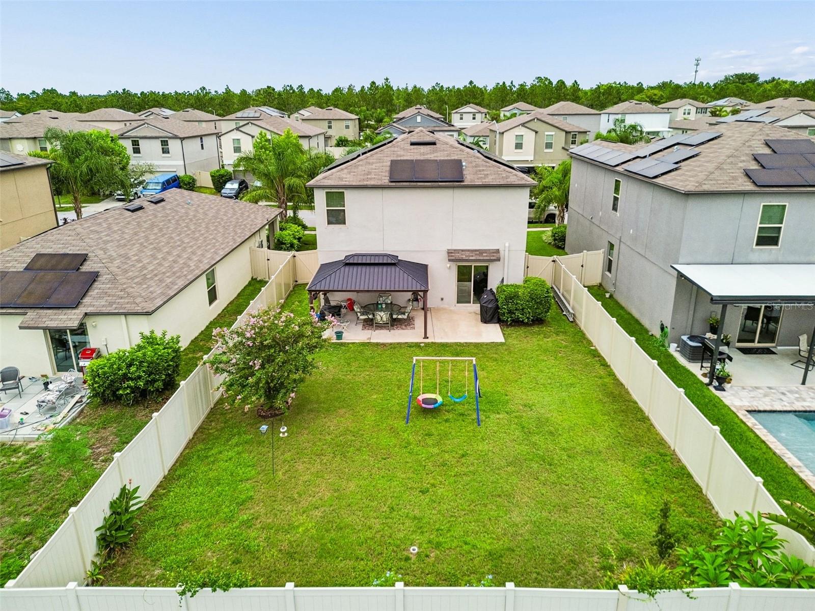 6108 SPRING CRAYFISH AVE — photo 2