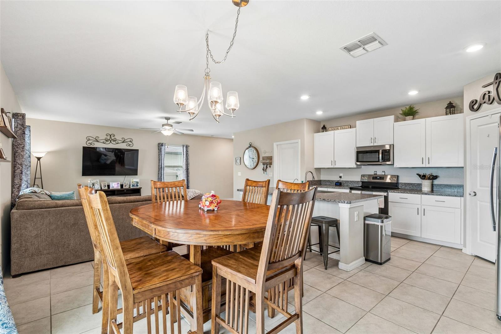 6108 SPRING CRAYFISH AVE — photo 16