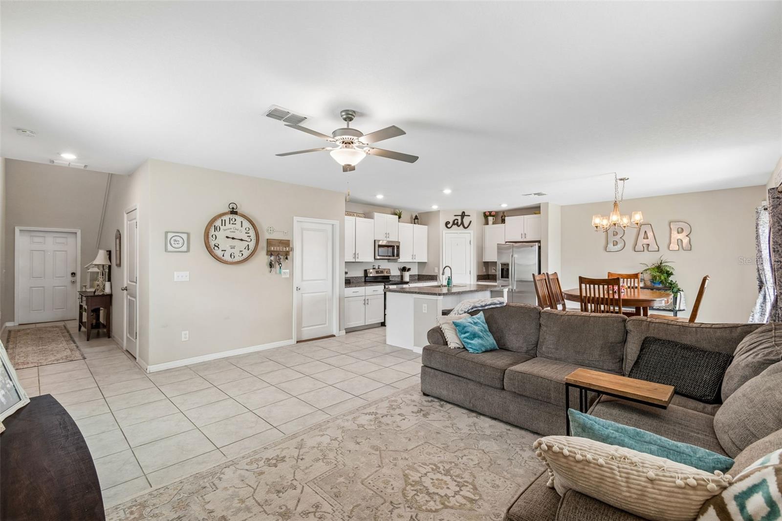6108 SPRING CRAYFISH AVE — photo 10