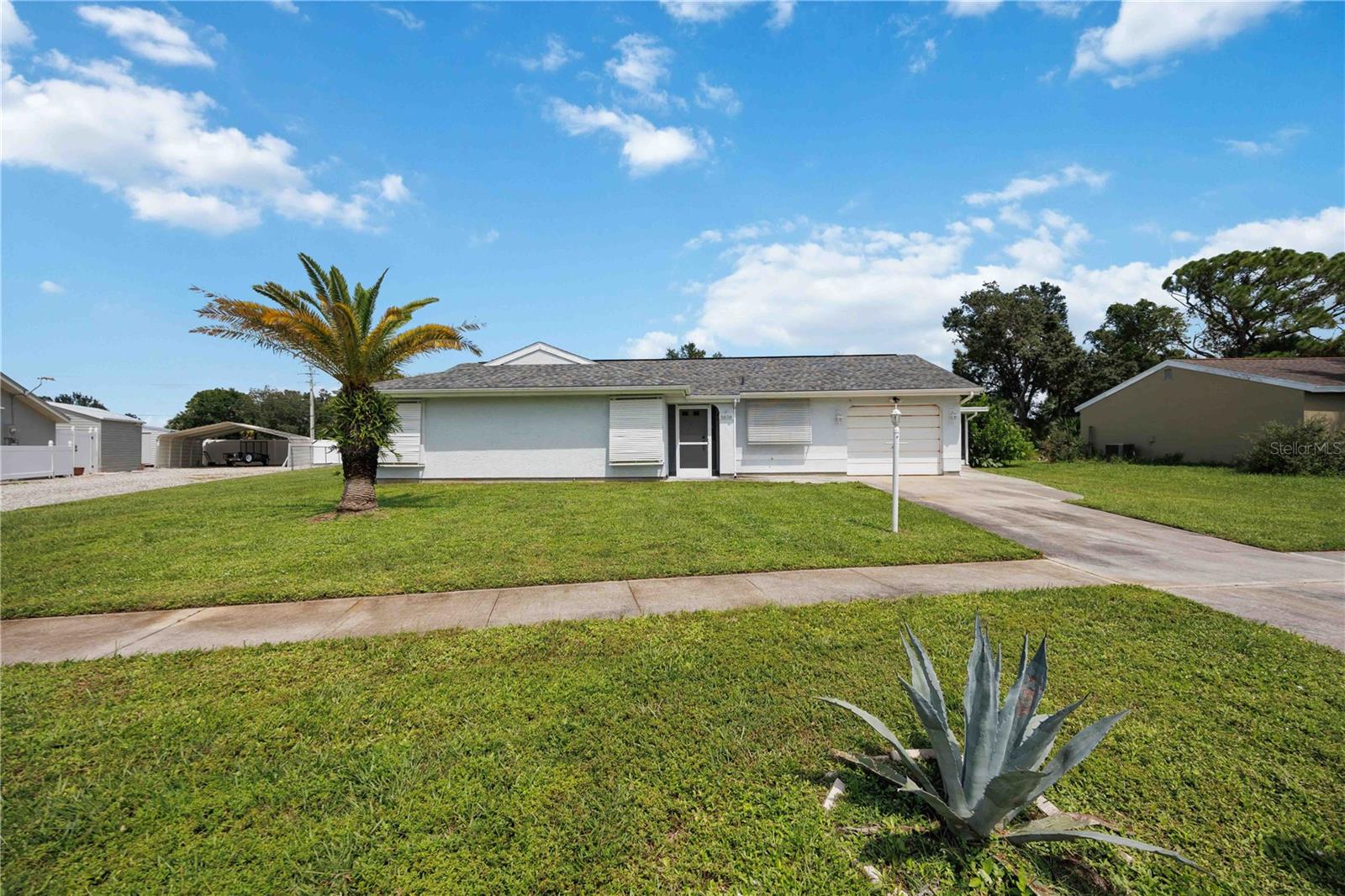 5858 KENWOOD DR — photo 3