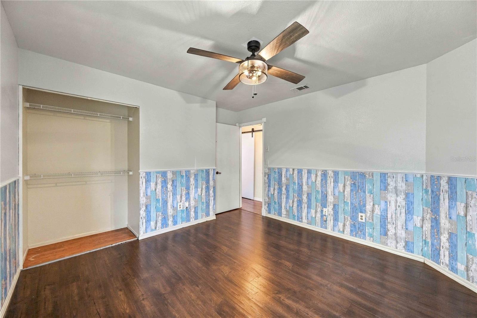 5858 KENWOOD DR — photo 20