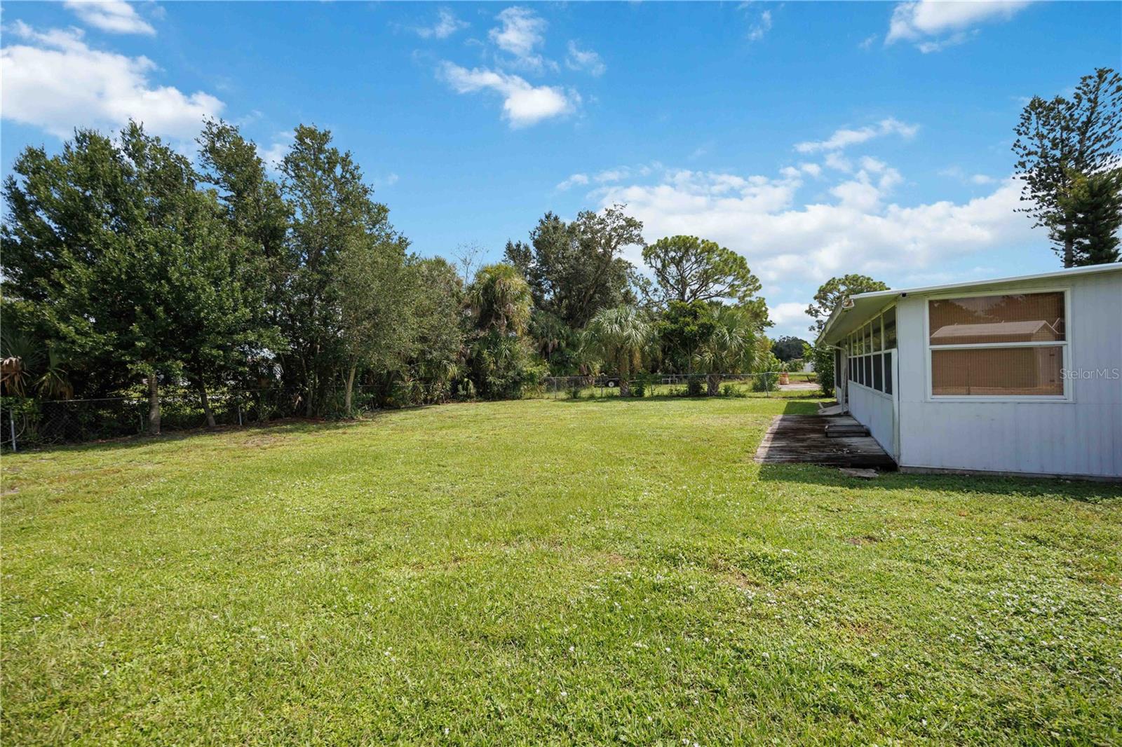 5858 KENWOOD DR — photo 27