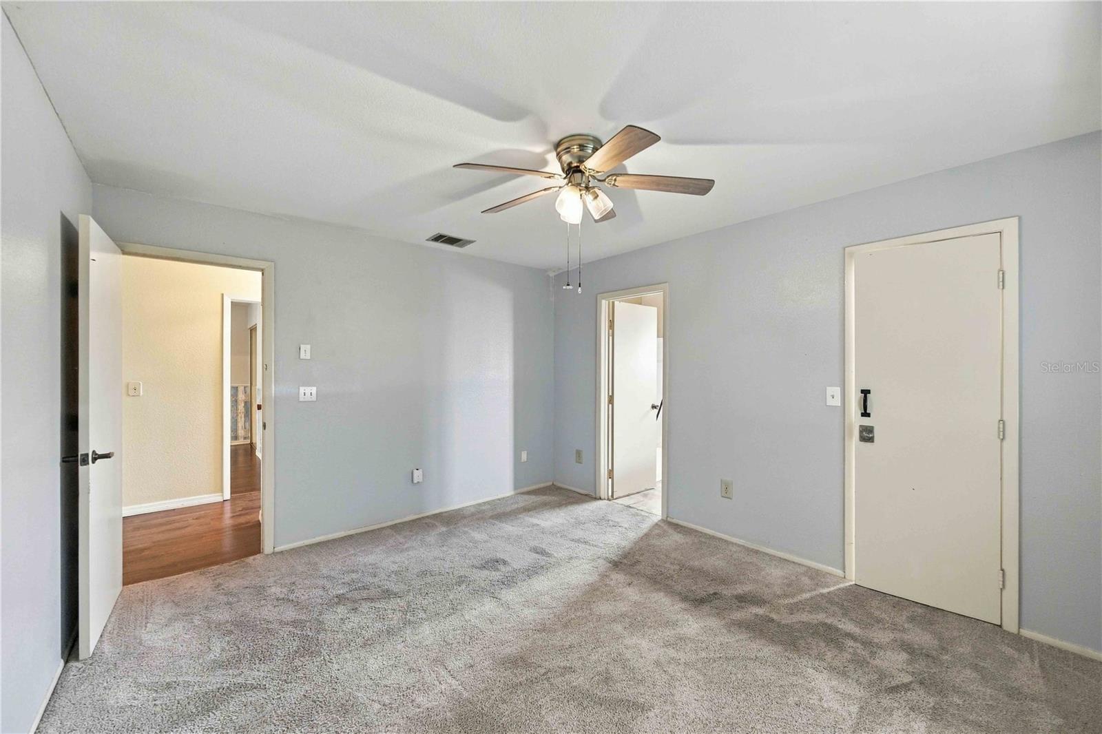 5858 KENWOOD DR — photo 12
