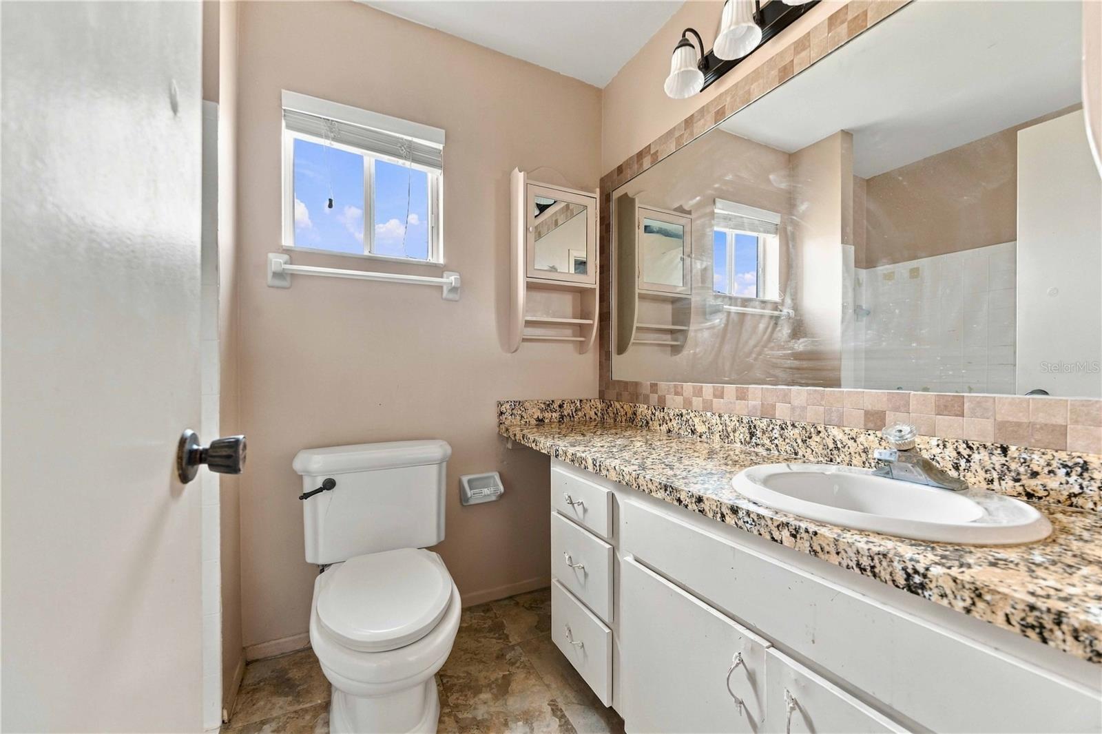 5858 KENWOOD DR — photo 13