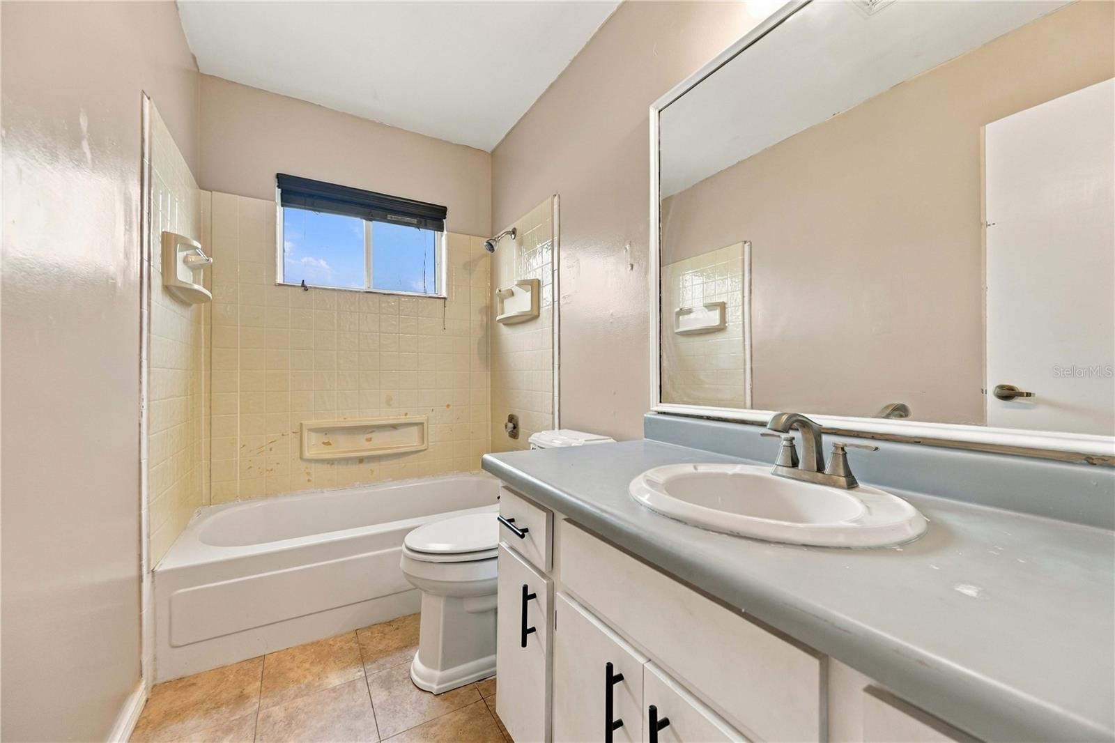5858 KENWOOD DR — photo 17