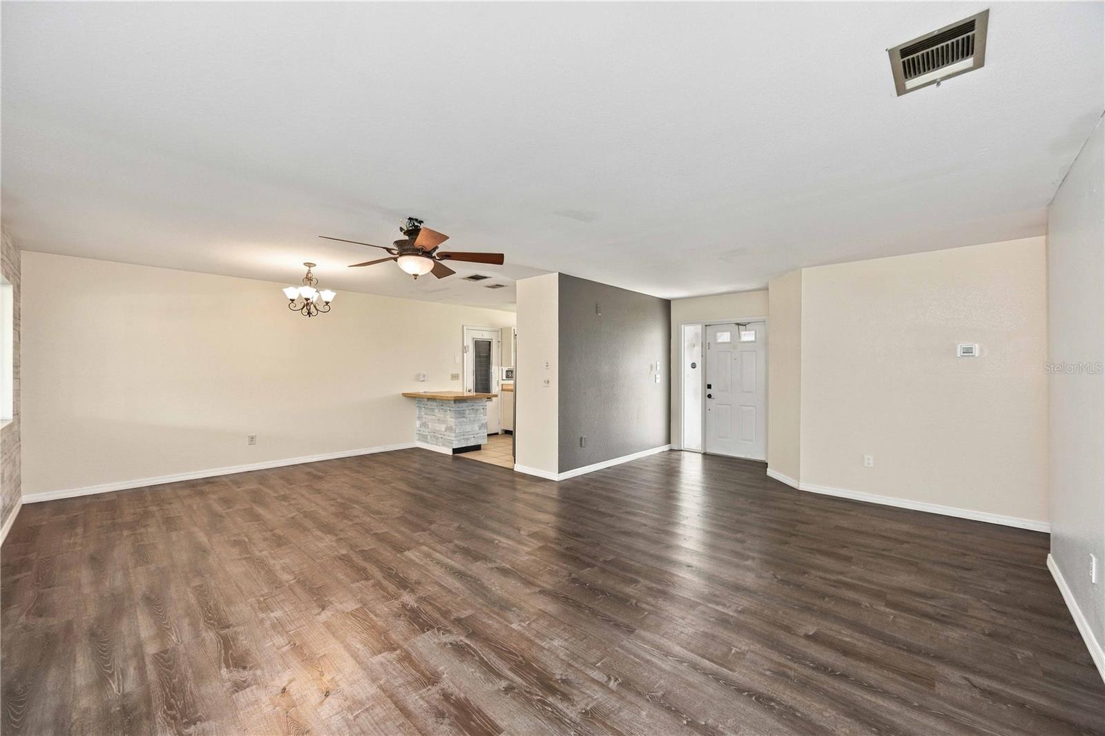 5858 KENWOOD DR — photo 6