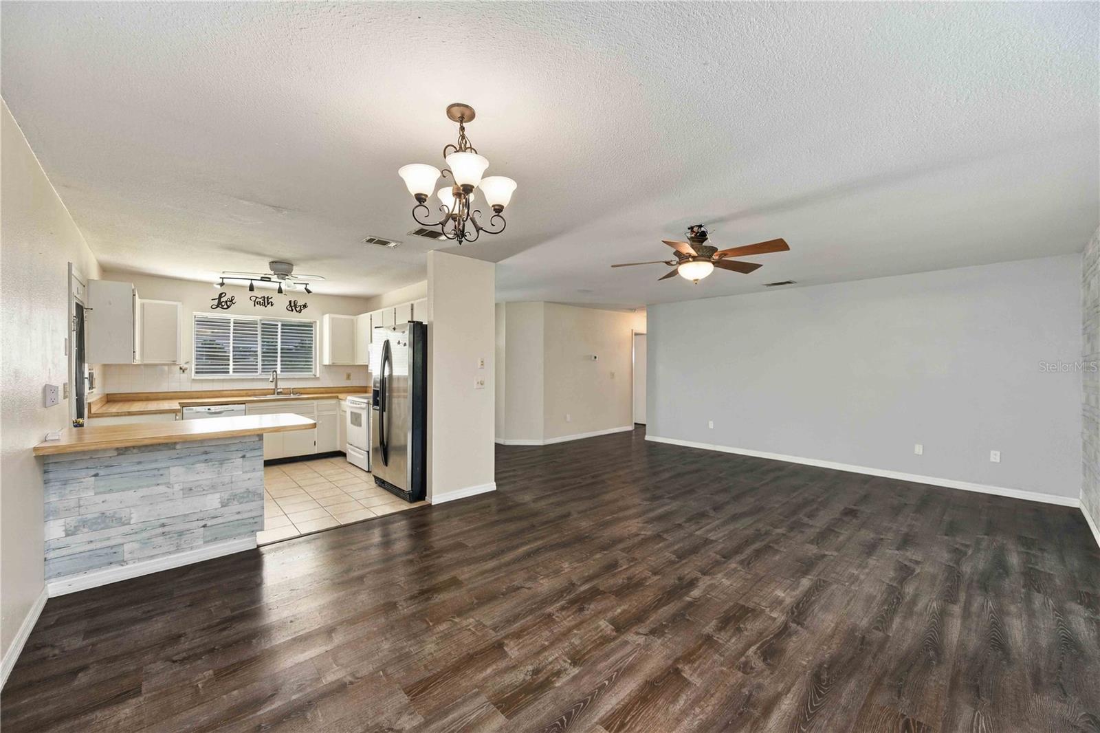 5858 KENWOOD DR — photo 7