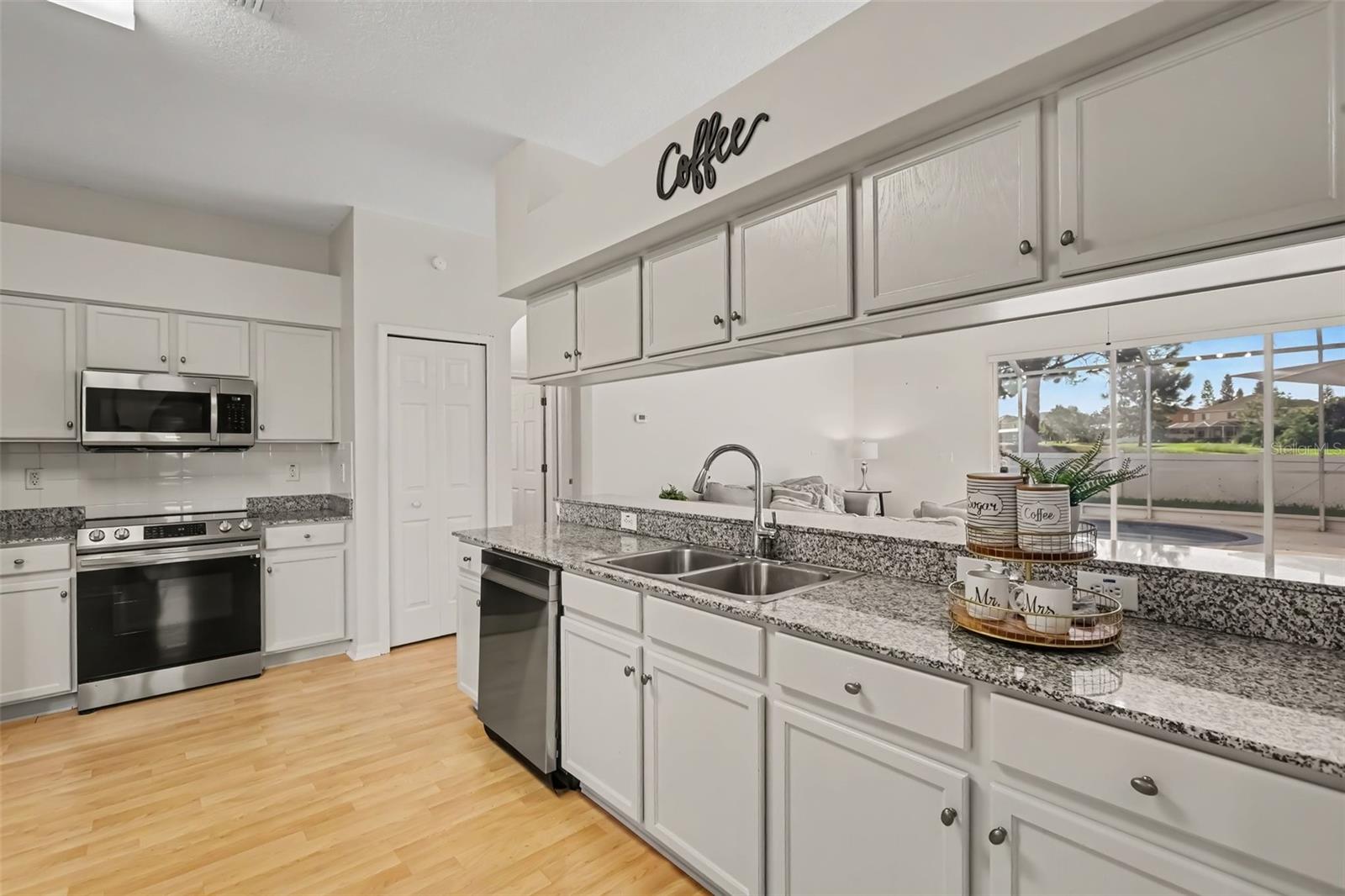 10905 HOFFNER EDGE DR — photo 11
