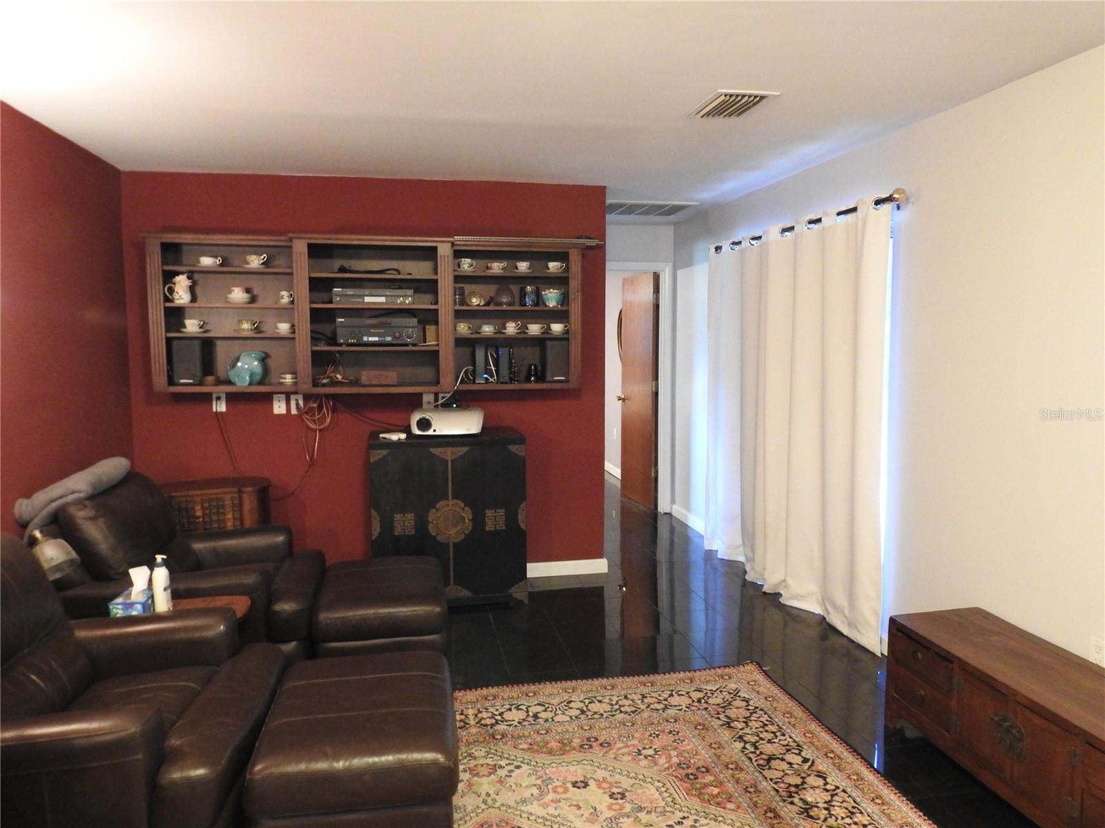 7611 SENRAB DR — photo 32