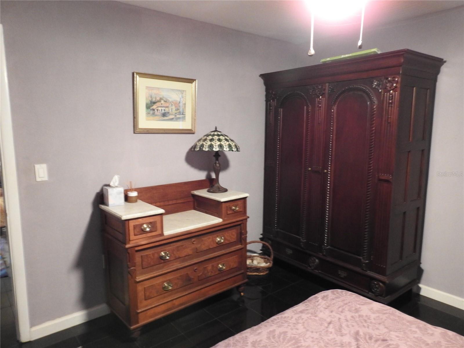 7611 SENRAB DR — photo 24