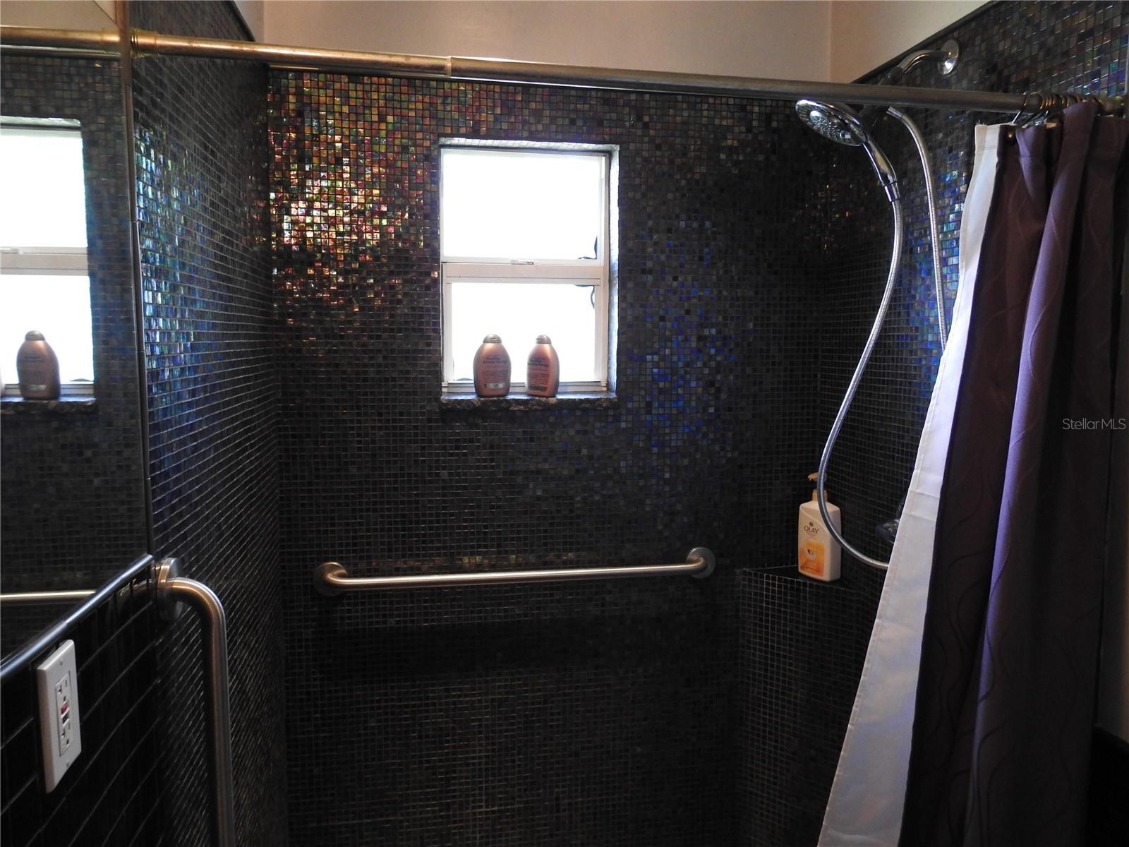7611 SENRAB DR — photo 17