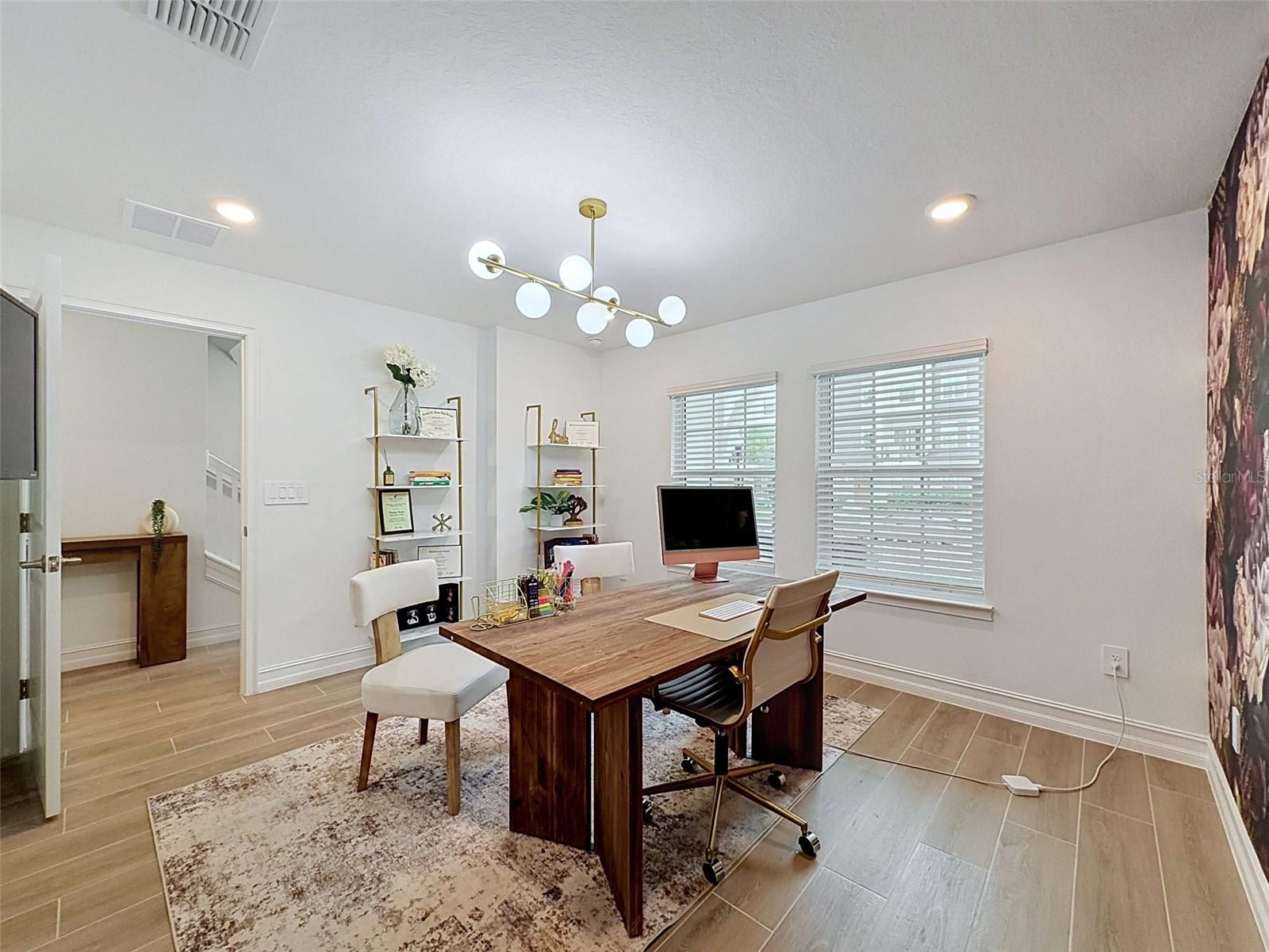 1511 W CHESTNUT ST — photo 40