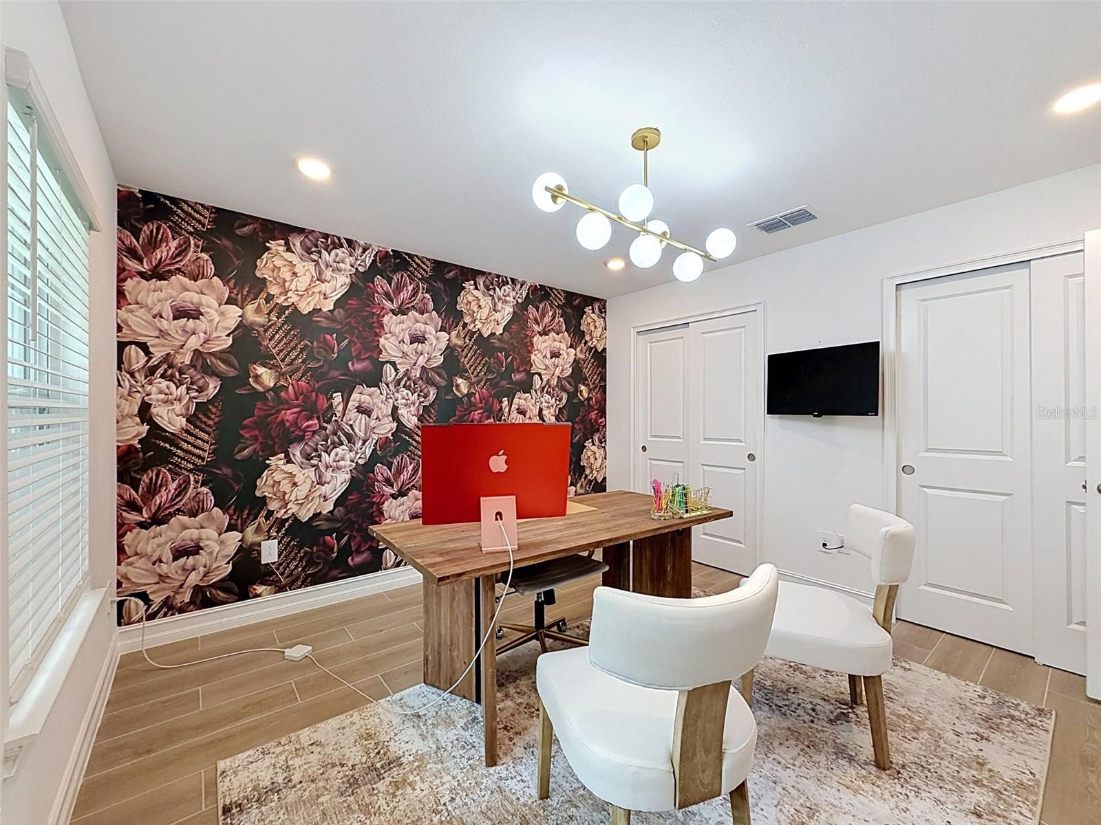 1511 W CHESTNUT ST — photo 41