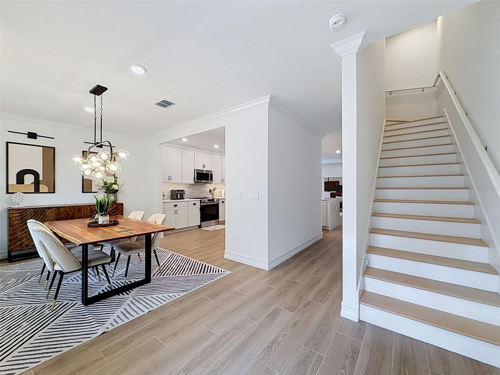1511 W CHESTNUT ST — photo 21