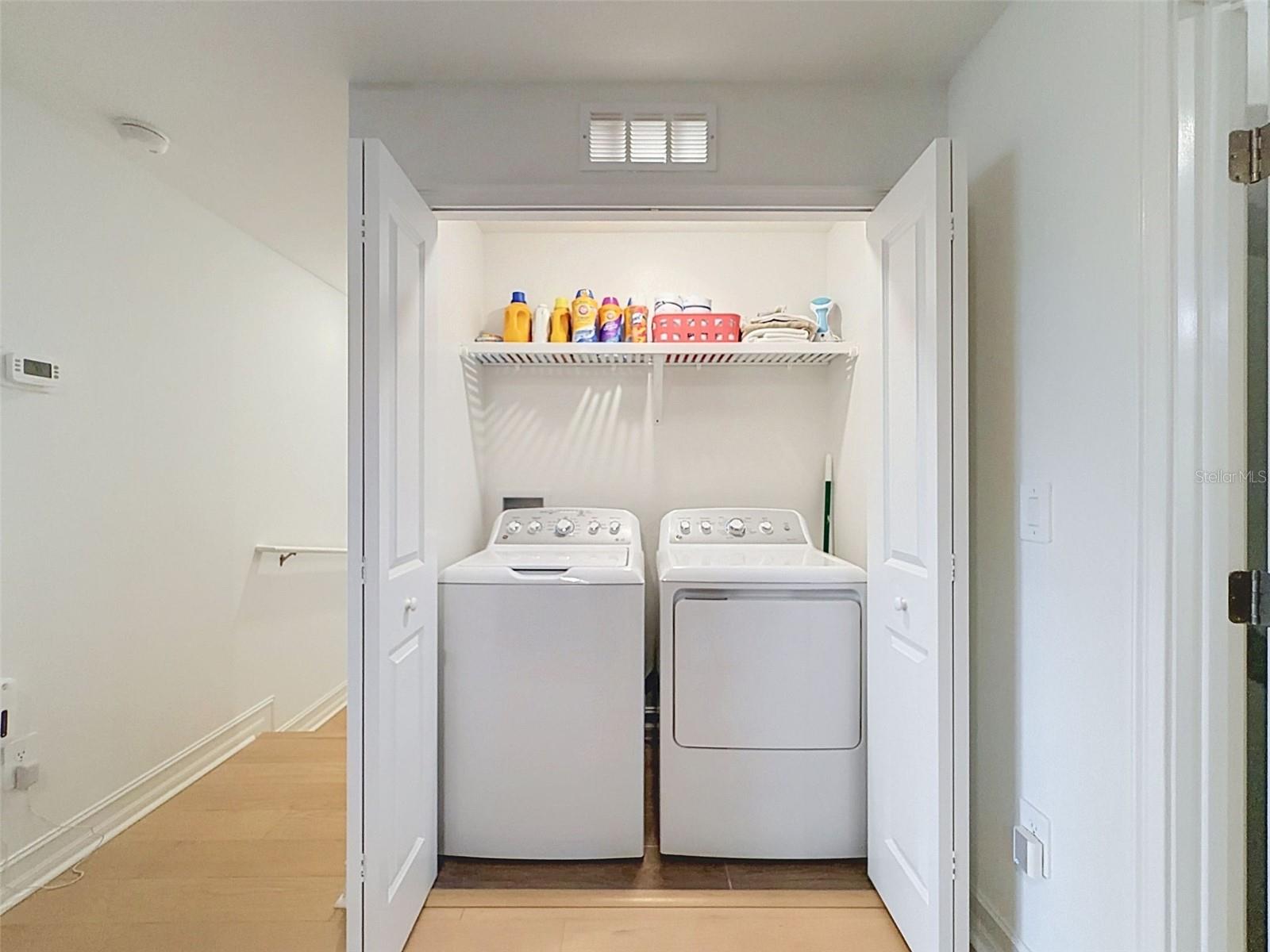 1511 W CHESTNUT ST — photo 38
