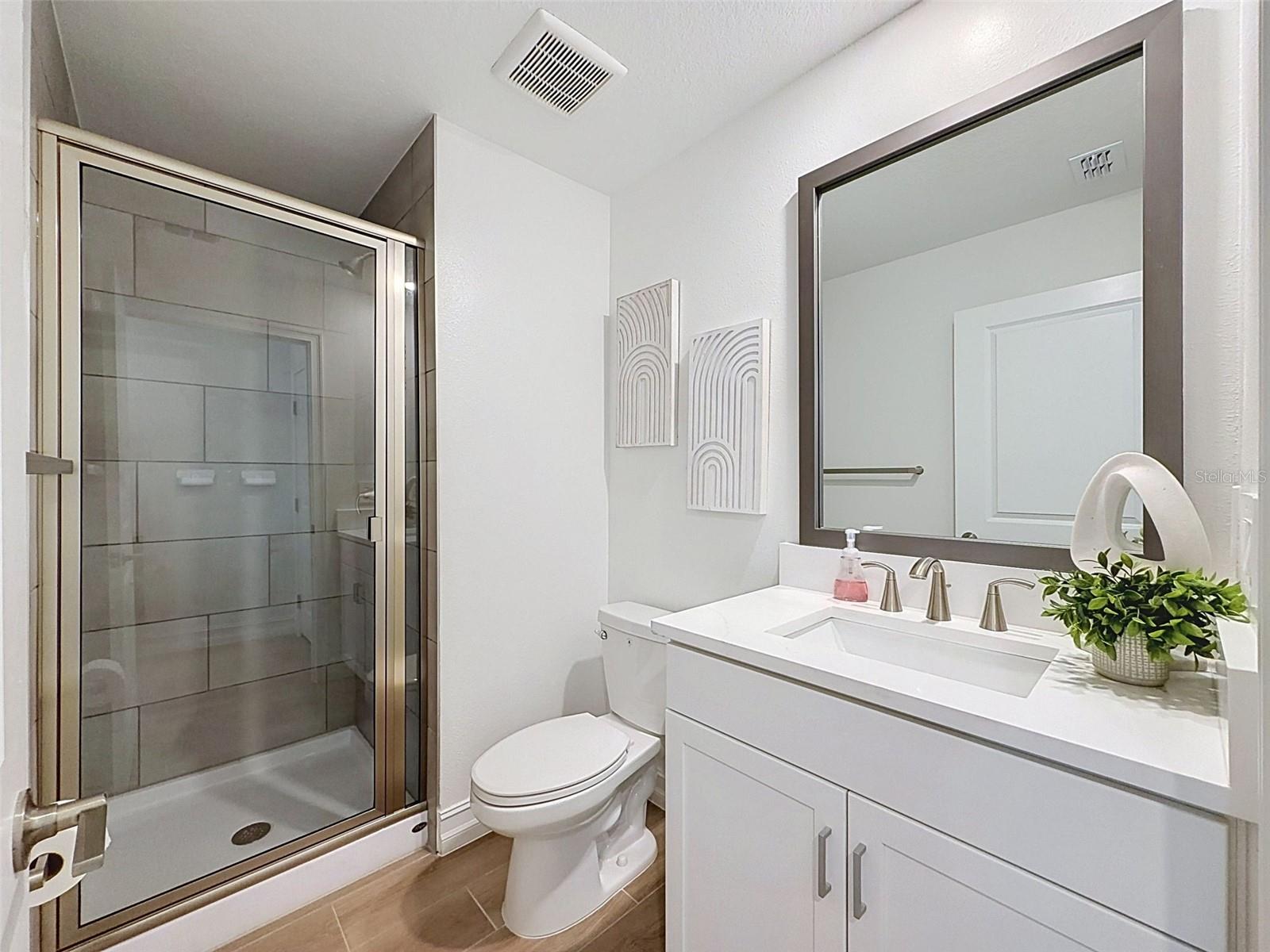 1511 W CHESTNUT ST — photo 42