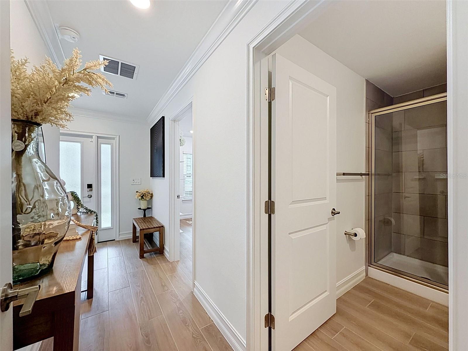 1511 W CHESTNUT ST — photo 39