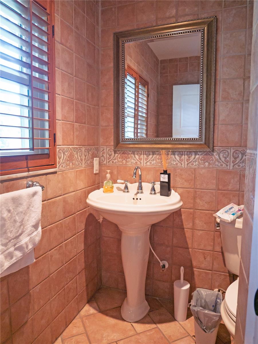 615 VALLE VISTA DR — photo 26