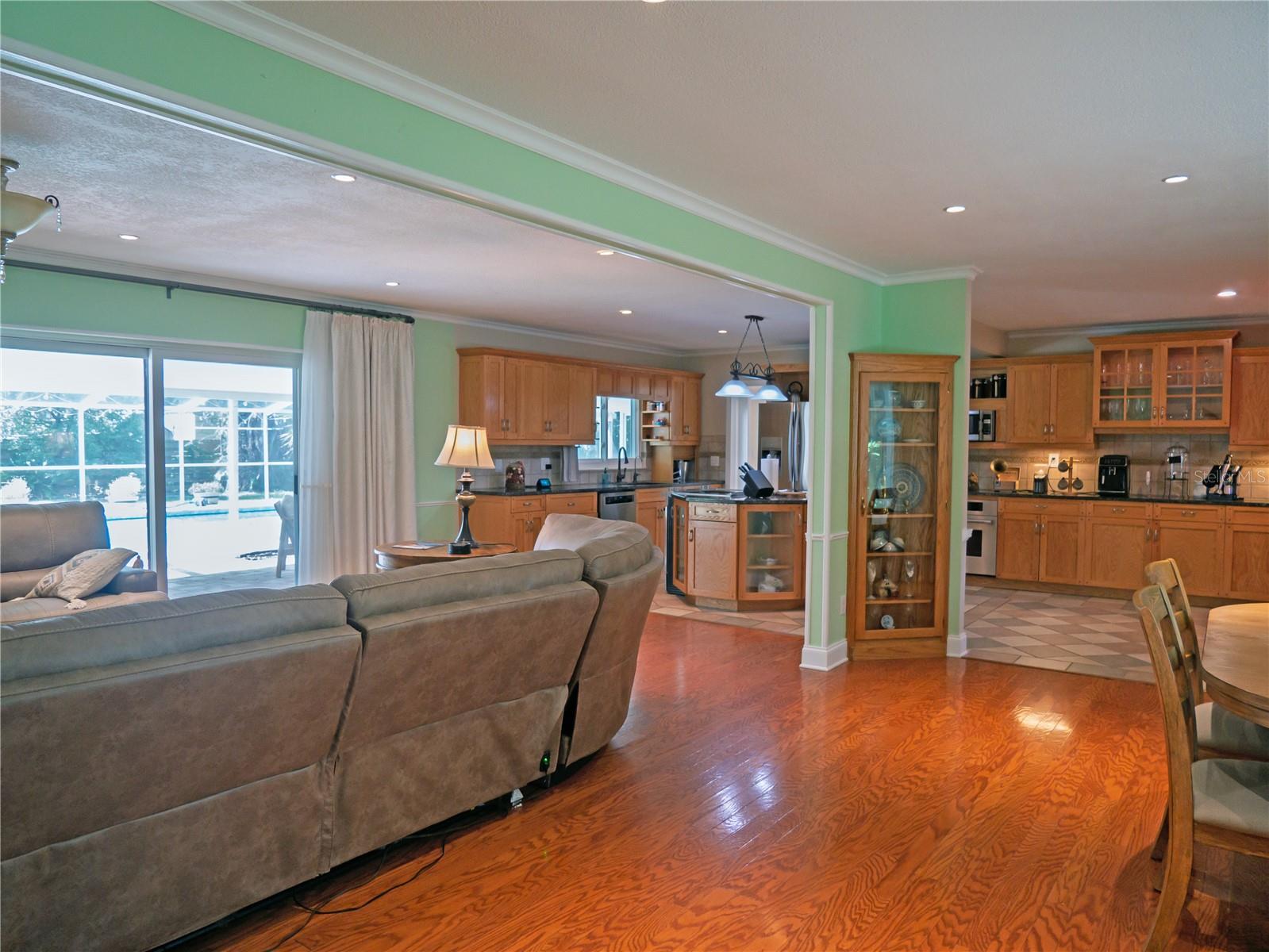615 VALLE VISTA DR — photo 3