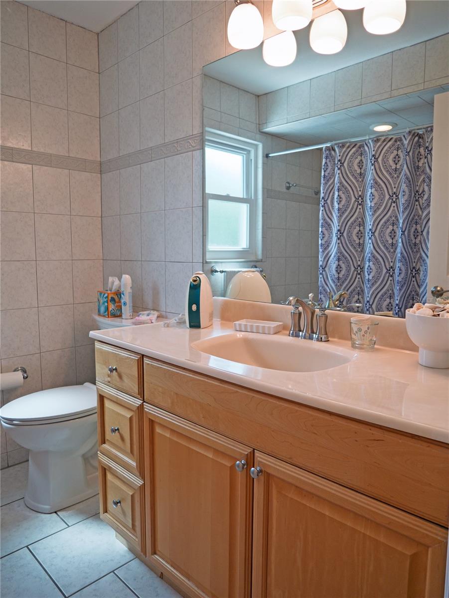 615 VALLE VISTA DR — photo 22