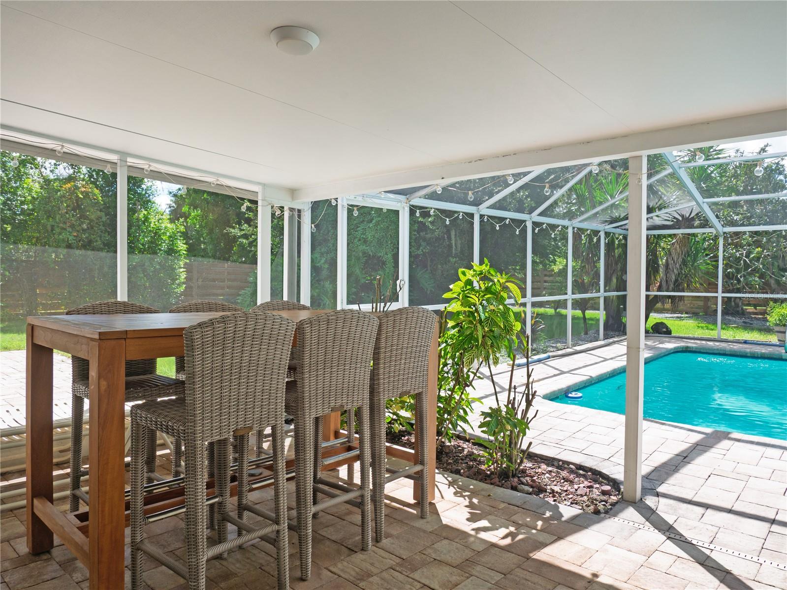 615 VALLE VISTA DR — photo 32