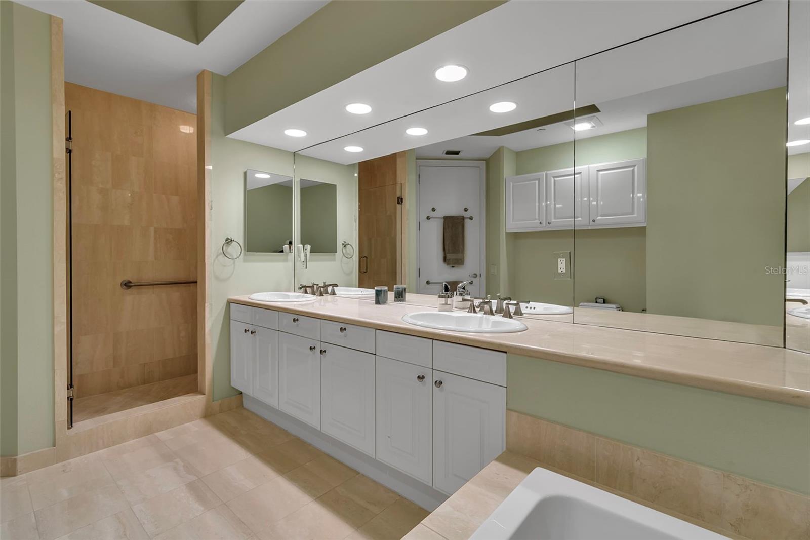 1241 GULF OF MEXICO DR #109 — photo 18