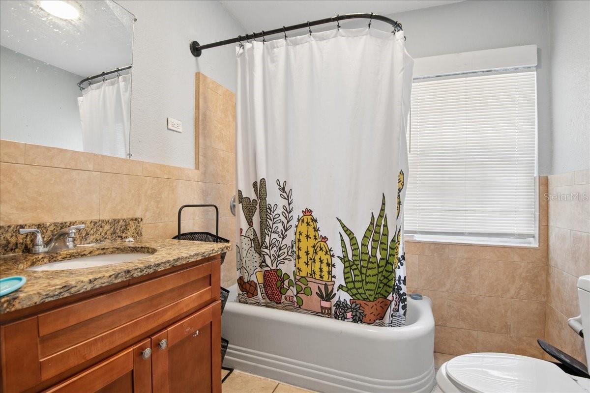 3001 W CHESTNUT ST — photo 15