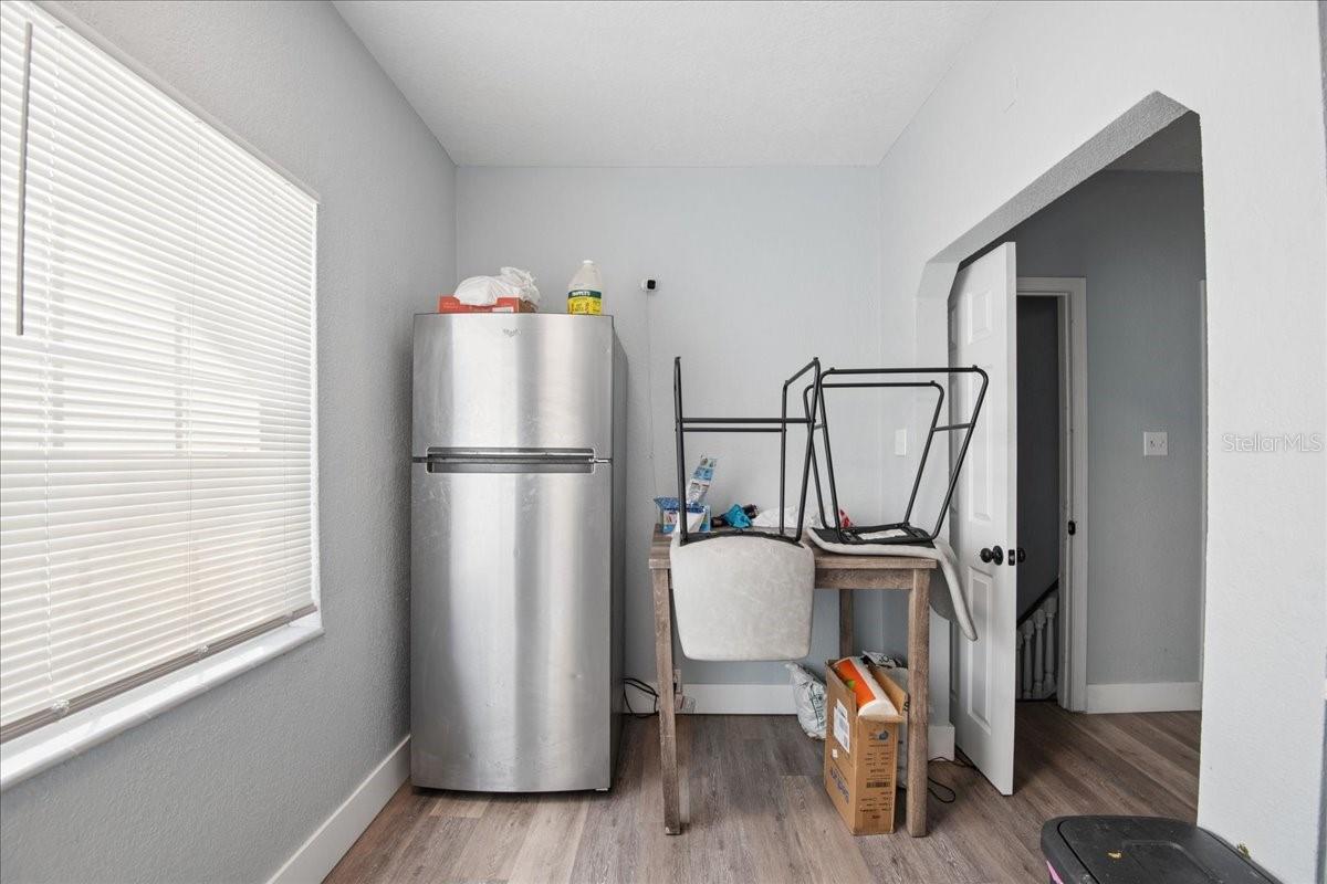 3001 W CHESTNUT ST — photo 23
