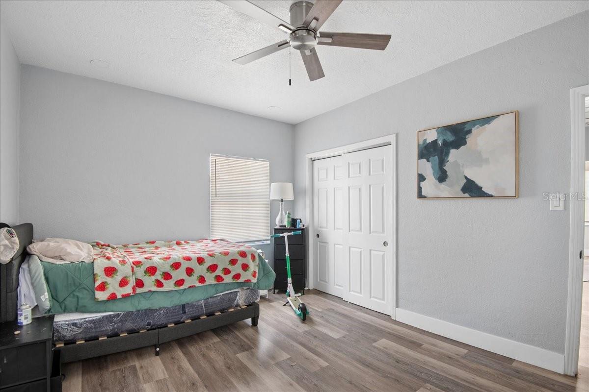 3001 W CHESTNUT ST — photo 12